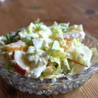 Chinakohlsalat mit Apfel und Orangen